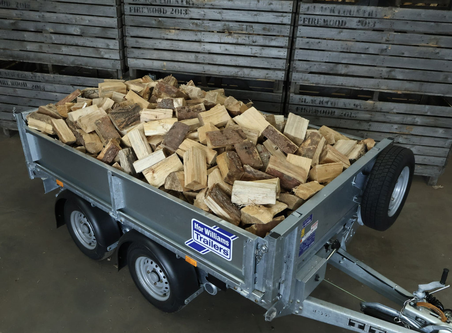 Softwood Logs - Barn Dried - Loose Trailer Load