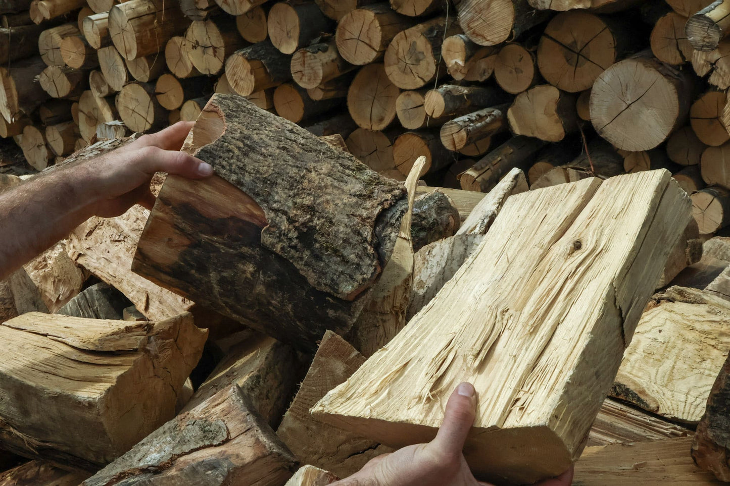 Oversized Logs - Barn Dried - Loose Trailer Load